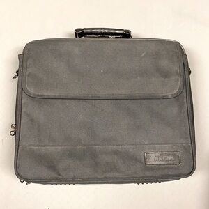 Black Targus Carrying Case
